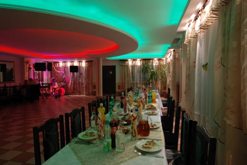 Restoran ette valmistatud õhtuvastuvõtuks